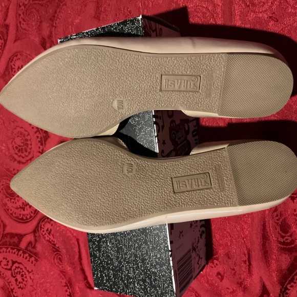 Payless Woman’s Brash Beige patent dressy/casual slip-on flats. Size 10W NWT - Picture 13 of 15